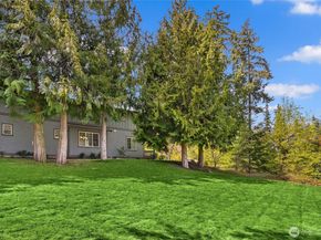 7817 NE Ledgestone Loop, Bainbridge Island WA 98110