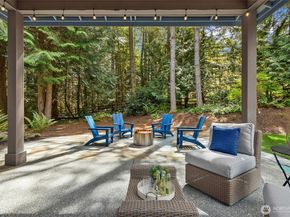 7817 NE Ledgestone Loop, Bainbridge Island WA 98110