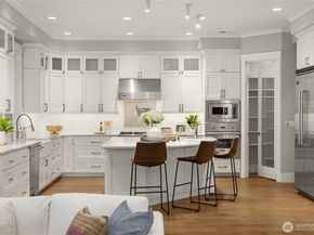 7817 NE Ledgestone Loop, Bainbridge Island WA 98110
