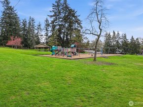 15405 204th Avenue SE, Renton WA 98059