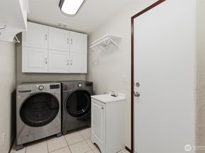 15405 204th Avenue SE, Renton WA 98059