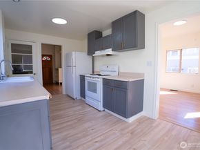 1707 22nd Avenue S, Seattle WA 98118