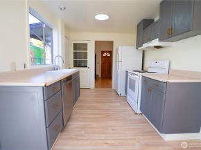 1707 22nd Avenue S, Seattle WA 98118