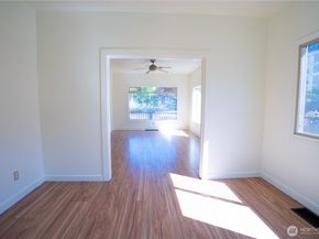 1707 22nd Avenue S, Seattle WA 98118