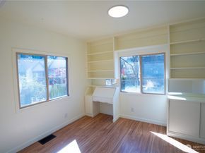 1707 22nd Avenue S, Seattle WA 98118