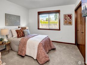 15611 42nd Drive SE, Bothell WA 98012