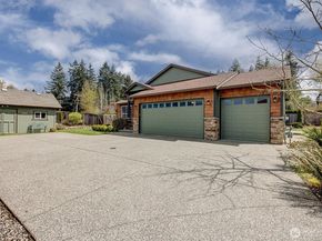 15611 42nd Drive SE, Bothell WA 98012