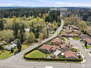 15611 42nd Drive SE, Bothell WA 98012