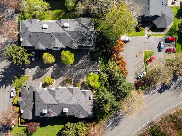 23321 60th Place S 71, Kent WA 98032