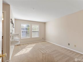 23321 60th Place S 71, Kent WA 98032