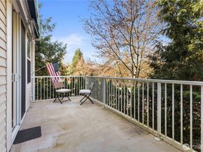 23321 60th Place S 71, Kent WA 98032