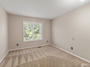 23321 60th Place S 71, Kent WA 98032