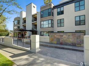 129 3rd Avenue 604, Kirkland WA 98033
