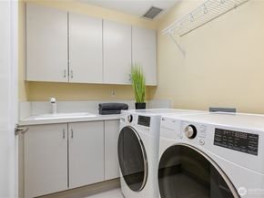 129 3rd Avenue 604, Kirkland WA 98033