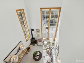 115 Hall Brothers Loop NE 208, Bainbridge Island WA 98110