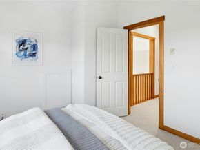 115 Hall Brothers Loop NE 208, Bainbridge Island WA 98110