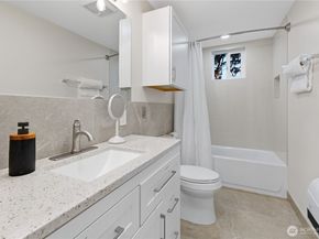Undisclosed Address #2503566, Mukilteo WA 98275