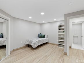 Undisclosed Address #2503566, Mukilteo WA 98275