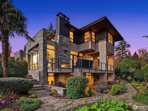 9632 Lake Washington Blvd NE, Bellevue WA 98004