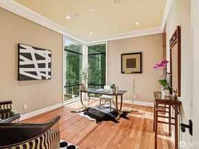 9632 Lake Washington Blvd NE, Bellevue WA 98004