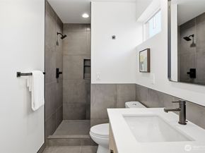 4517 A 35th Avenue S, Seattle WA 98118