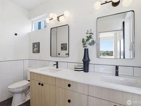 4517 A 35th Avenue S, Seattle WA 98118