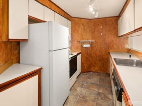 1836 25th Avenue 204, Seattle WA 98122