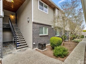 629 Kirkland Way B11, Kirkland WA 98033