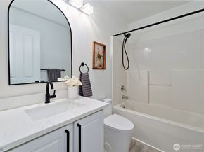 5369 SE 236th Place, Issaquah WA 98029
