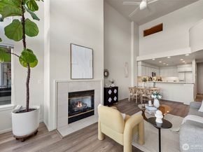 2400 8th Avenue N 1S, Seattle WA 98109