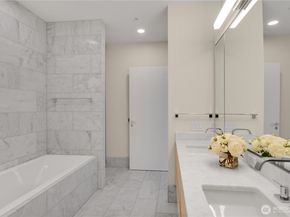 121 Stewart Street 3504, Seattle WA 98121