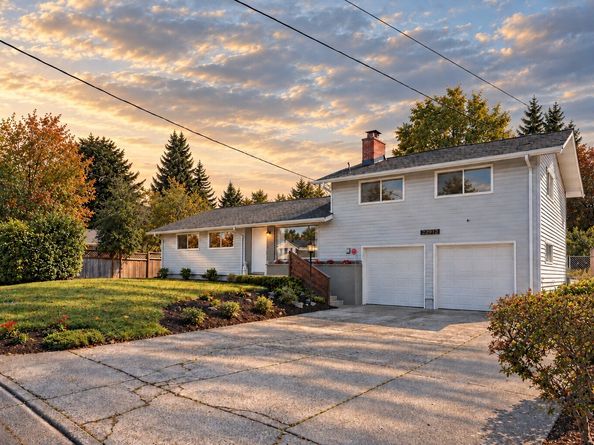 22912 105th Avenue SE, Kent WA 98031