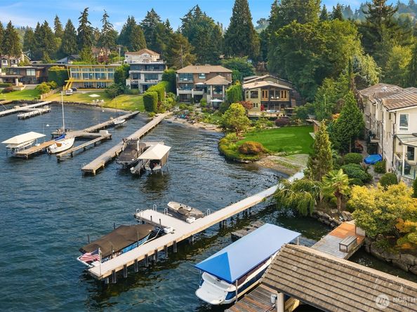 9418 SE 33rd Street, Mercer Island WA 98040