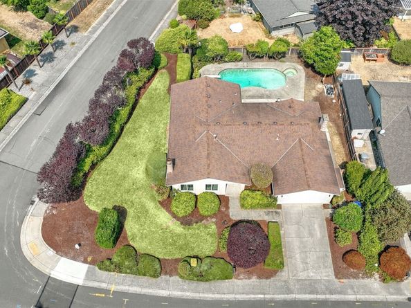 14656 SE Fairwood Boulevard, Renton WA 98058
