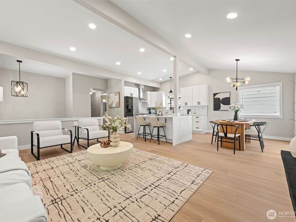 3602 24th Avenue W, Seattle WA 98199