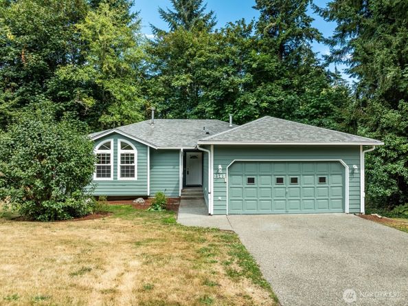 2343 Steamboat Loop E, Port Orchard WA 98366