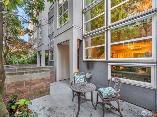 10042 Main Street 117, Bellevue WA 98004