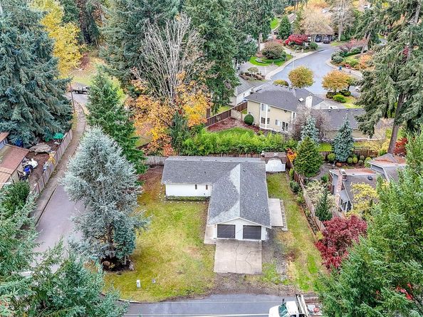 26331 Woodland Way S, Kent WA 98030