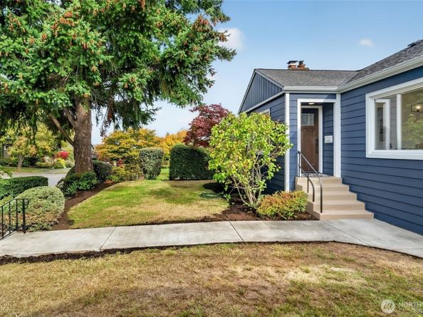1606 42nd Avenue SW, Seattle WA 98116