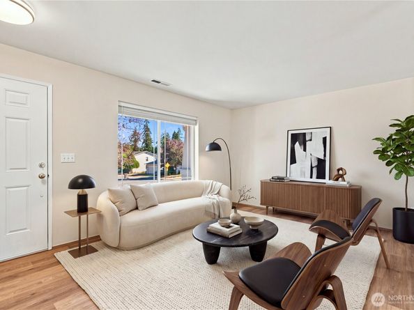 825 SW 361 Street, Federal Way WA 98023