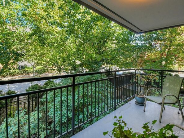 275 W Roy Street 205, Seattle WA 98119