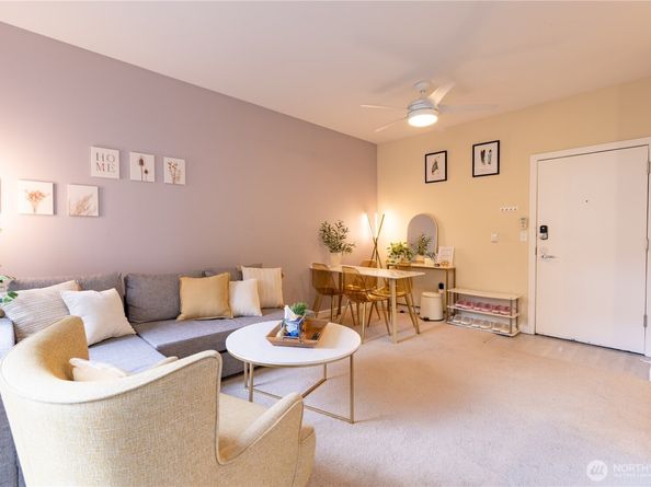 2415 2nd Avenue 427, Seattle WA 98121