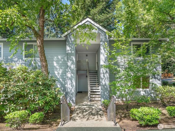 12615 100th Lane NE M161, Kirkland WA 98034