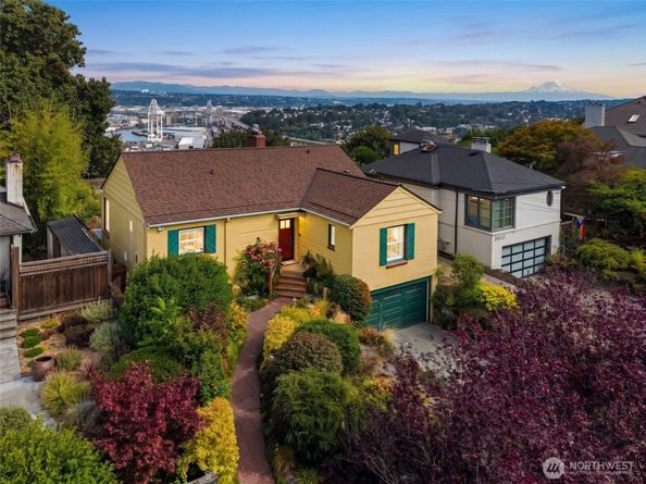 3006 36th Avenue SW, Seattle WA 98126