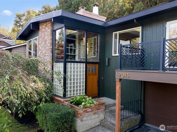 9043 Matthews Avenue NE, Seattle WA 98115