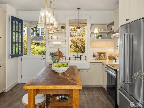 9407 NE 128th Street, Kirkland WA 98034