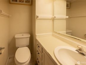 3921 108th Avenue NE 201A, Bellevue WA 98004