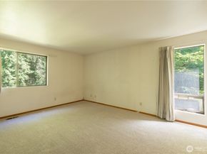 3921 108th Avenue NE 201A, Bellevue WA 98004