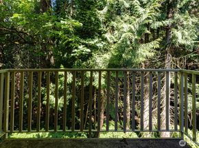 3921 108th Avenue NE 201A, Bellevue WA 98004