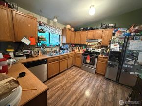 1520 NW Lakehill Circle, Silverdale WA 98383